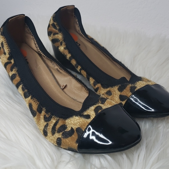 Leopard print faux fur wedge flats, new - Picture 2 of 8